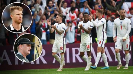 England-Loss-Newzealand-player-Mock