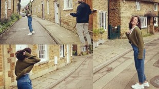 anushka-sharma-england-tour-fan-click-featured