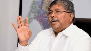 bjp chandrakant patil on sanjay raut