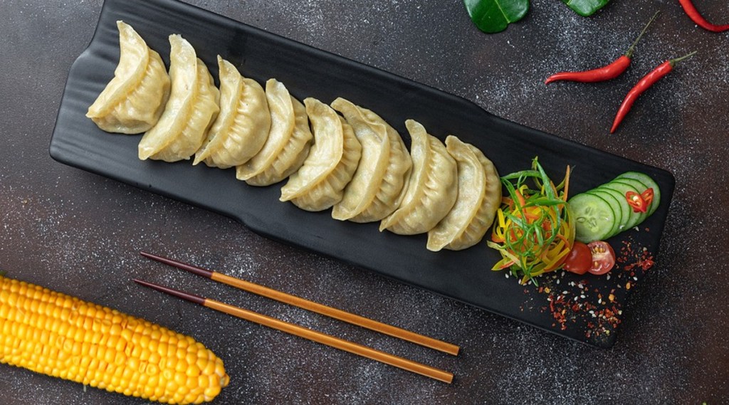 corn momo