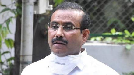 निर्बंधांची कठोर अंमलबजावणी करा, अन्यथा ते रद्द करावेत