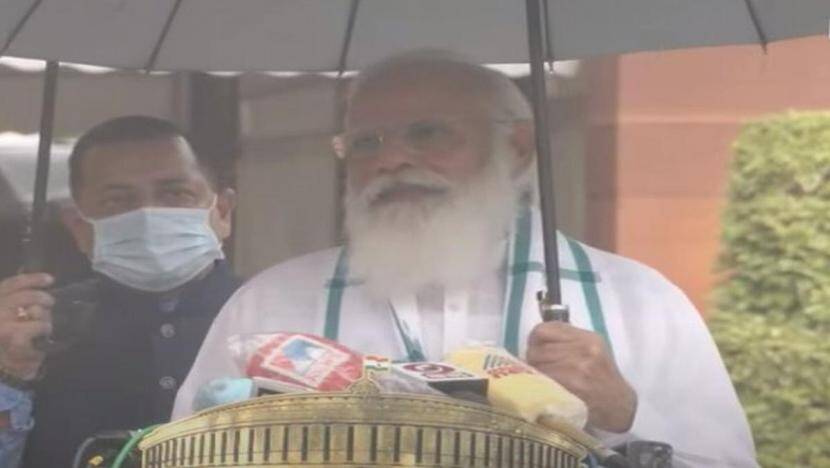 अधिवेशनापूर्वी पंतप्रधान मोदी यांनी माध्यमांशी संवाद साधला. 
