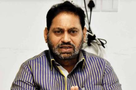 Bombay hc seeks reply from Maharashtra minister Nitin Raut over illegal use of chartered flights