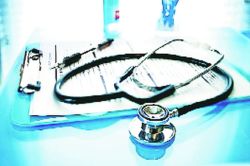 प्राथमिक उपचार केंद्र सात वर्षांपासून बंद
