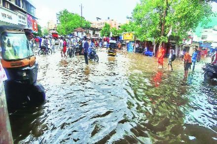 सलग दुसऱ्या दिवशीही वसई जलमय