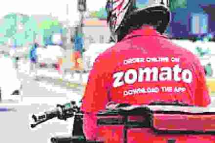 समाजमाध्यमांवर झोमॅटोबाबत भाषिक, तर ‘फॅब इंडिया’बाबत धार्मिक वाद समाजमाध्यमांवर झोमॅटोबाबत भाषिक, तर ‘फॅब इंडिया’बाबत धार्मिक वाद