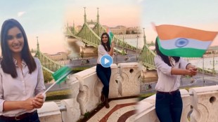 diana-penty-hoisted-the-tricolor-in-budapest