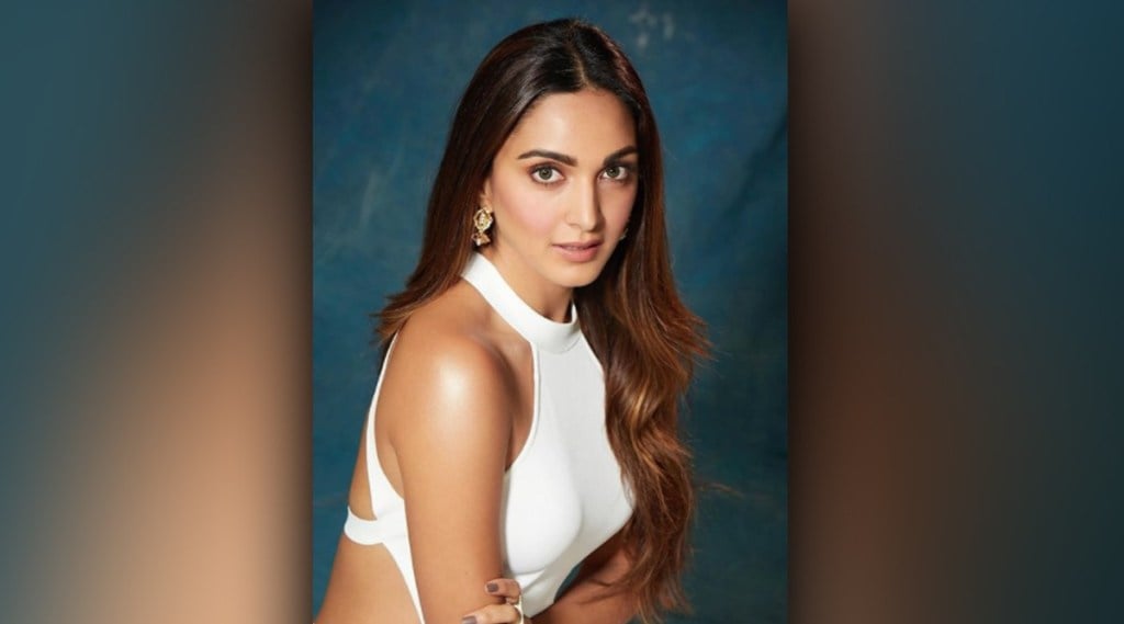 kiara-adwani-topless-photo