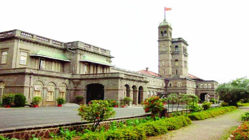 विद्यापीठाकडून नियमभंग