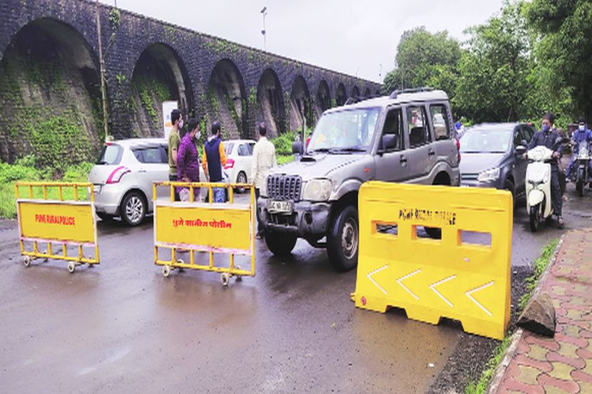 पर्यटनबंदीचे आदेश झुगारून लोणावळ्यात पर्यटकांची गर्दी