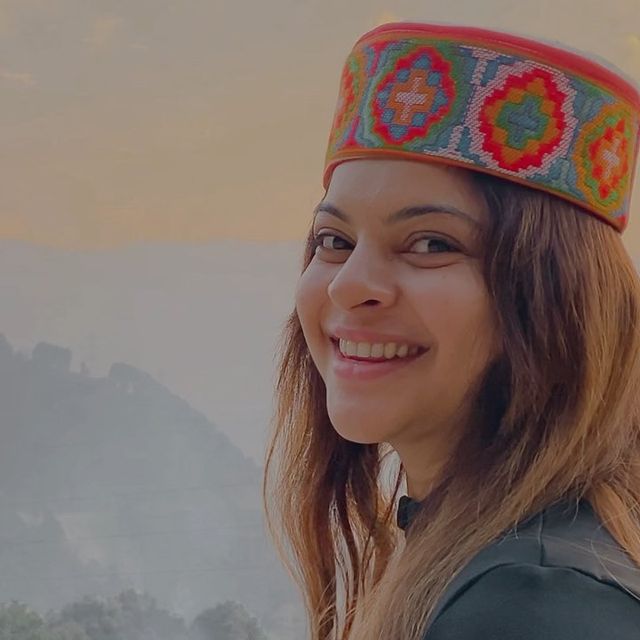 'वीर की अरदास' या मालिकेतील तिची भूमिका विशेष गाजली होती.