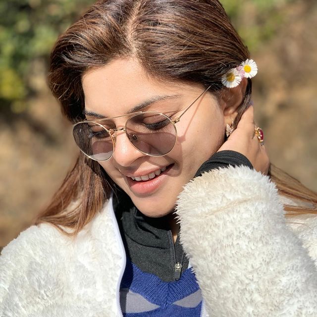 त्यानंतर स्नेहा ११ वर्षांनी लहान फैजल खानला डेट करत असल्याच्या चर्चा रंगल्या होत्या.