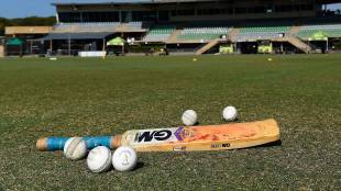 former australian spin great ashley mallett dies at the age of 76