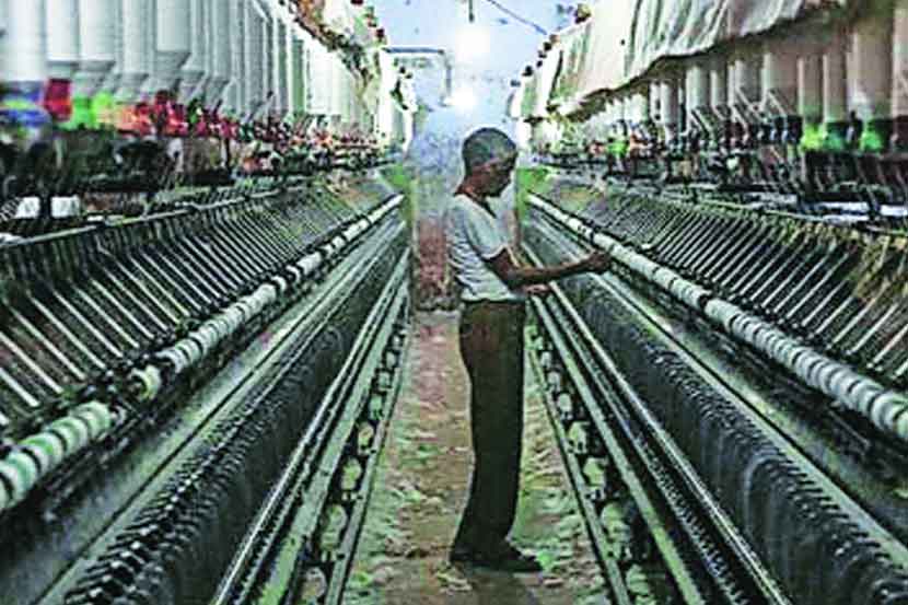 योजनेतील अटींमुळे वस्त्रोद्योजकलाभापासून दूर