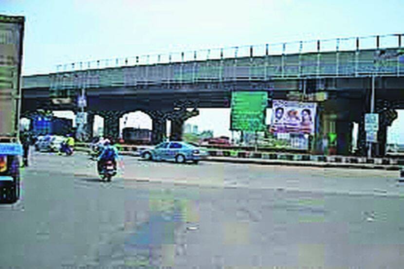 कळंबोली सर्कलची कोंडी फुटणार कळंबोली सर्कलची कोंडी फुटणार