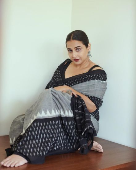 तिच्या या फोटोवर नेटकऱ्यांनी विविध कमेंट केल्या आहेत.