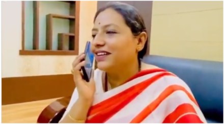 अनाथ आरक्षणातून अधिकारी झालेल्या नारायण इंगळेचे मंत्री यशोमती ठाकूर यांनी केले कौतुक, म्हणाल्या… अनाथ आरक्षणातून अधिकारी झालेल्या नारायण इंगळेचे मंत्री यशोमती ठाकूर यांनी केले कौतुक, म्हणाल्या…