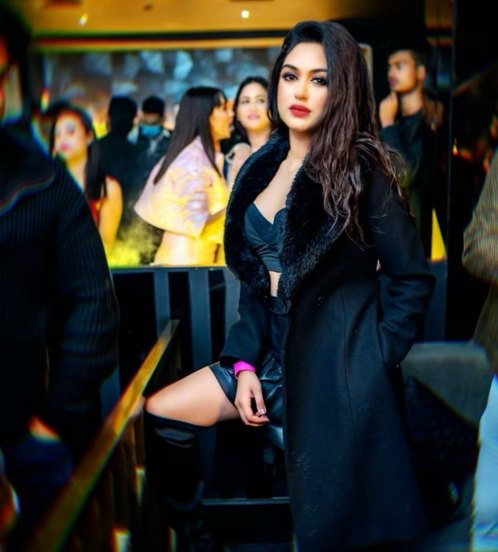 सांगितले जात होते की मुनमुन धमेचा दिल्लीची रहिवासी आहे. मुनमुन धामेचा यांचे घर मध्य प्रदेशातील सागर जिल्ह्यातील तहसीलीमध्ये देखील आहे. मात्र सध्या त्या घरात कोणी राहत नाही.