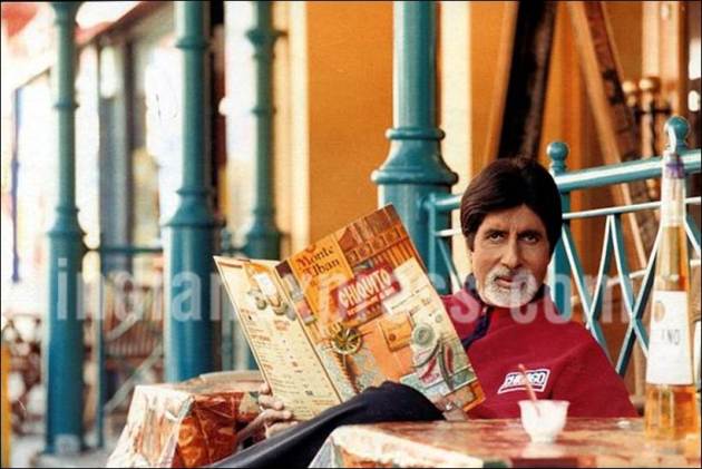 तसंच चौदा फिल्मफेअर पुरस्कारही त्यांच्या नावे आहे. अभिनयाखेरीज पार्श्वगायक, चित्रपटनिर्माते आणि टीव्ही कार्यक्रम निर्माते म्हणूनही बच्चन यांनी काम केले आहे. १९८४ ते १९८७ या काळात ते लोकसभेवर निवडून गेले होते.