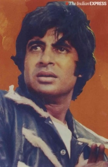 यानंतर जया आणि अमिताभ बच्चन यांच्या भेटीगाठी वाढू लागल्या. त्यात ‘जंजीर’ या सिनेमाच्या निमित्ताने दोघांनी भरपूर वेळ एकत्र घालवला.