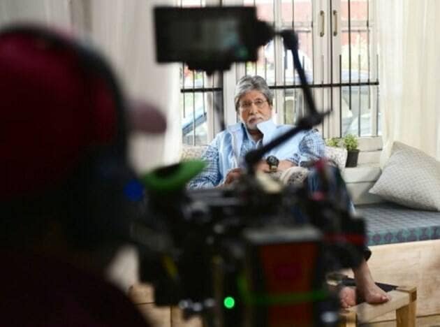 अमिताभ बच्चन यांच्या आईमुळे त्यांची पावलं रंगभूमीकडे वळली आणि याच जोरावर ते मुंबईमध्ये आले.