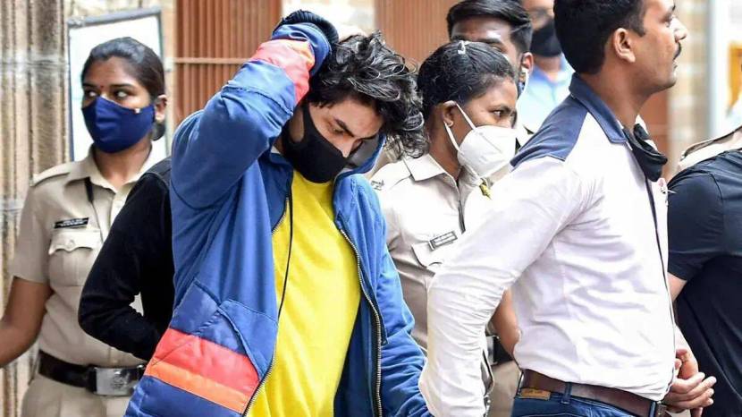 Shah Rukh Khan personal bodyguard Ravi Singh Salary interesting Facts Information and Bond With King Khan