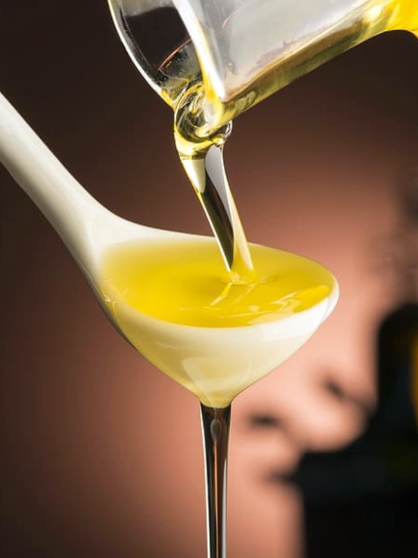 Castor Oil Hair Benefits