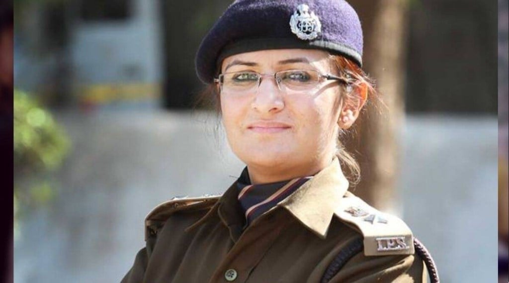…अन् त्या दबंग महिला IPS अधिकाऱ्याला भेटल्यानंतर दिग्दर्शकाने तिच्या कामगिरीवर सिनेमा तयार केला!