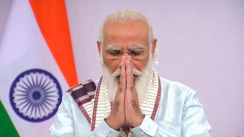 PM Narendra Modi declares his assets Know his bank balance other property details and gold information