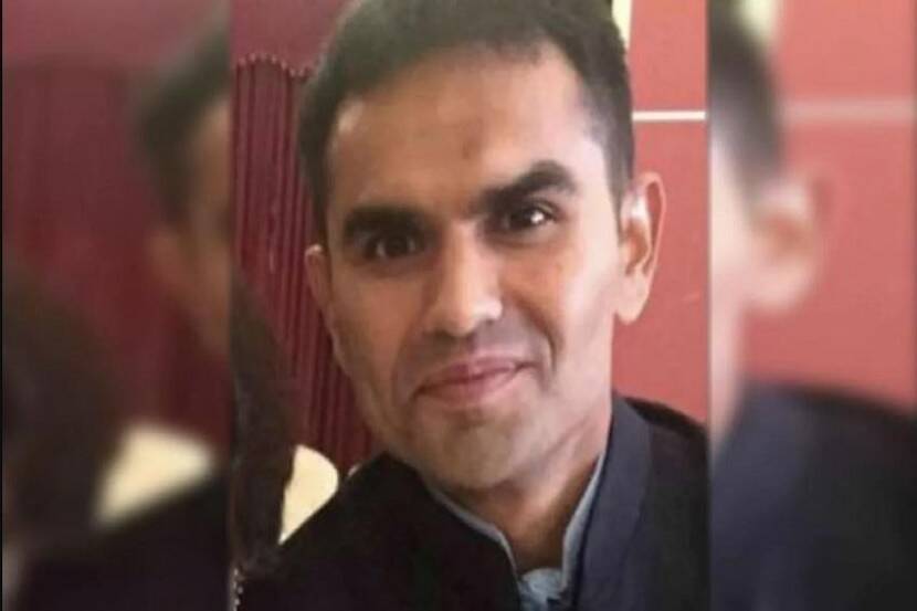 विवेक ओबेरॉय, अनुराग कश्यप, रामगोपाल वर्मा यासारख्या दिग्गज सेलिब्रेंटींच्या घरावर समीर वानखेडे यांनी धाडी टाकल्या आहेत.