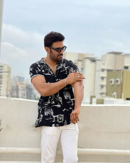 Happy Birthday Sharad Kelkar Career Photos