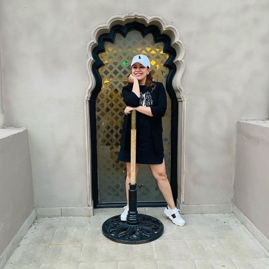 आता एका मुलाखतीमध्ये तिने फिल्म इंडस्ट्रीवर निशाणा साधला आहे.