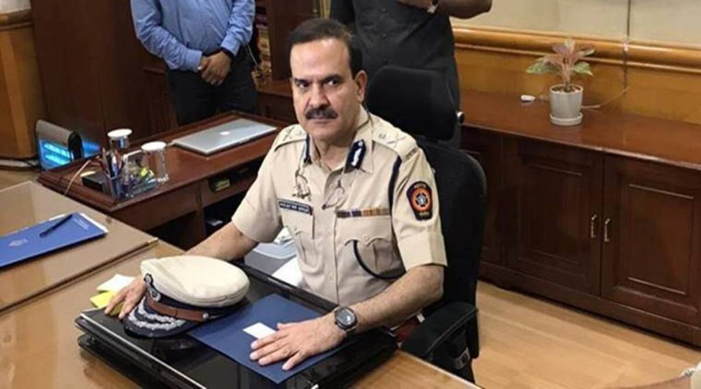 परमवीर सिंह यांच्या विरोधातील कारवाई ; काटेकोर कायदेशीर प्रक्रियेचे गृहविभागाचे धोरण