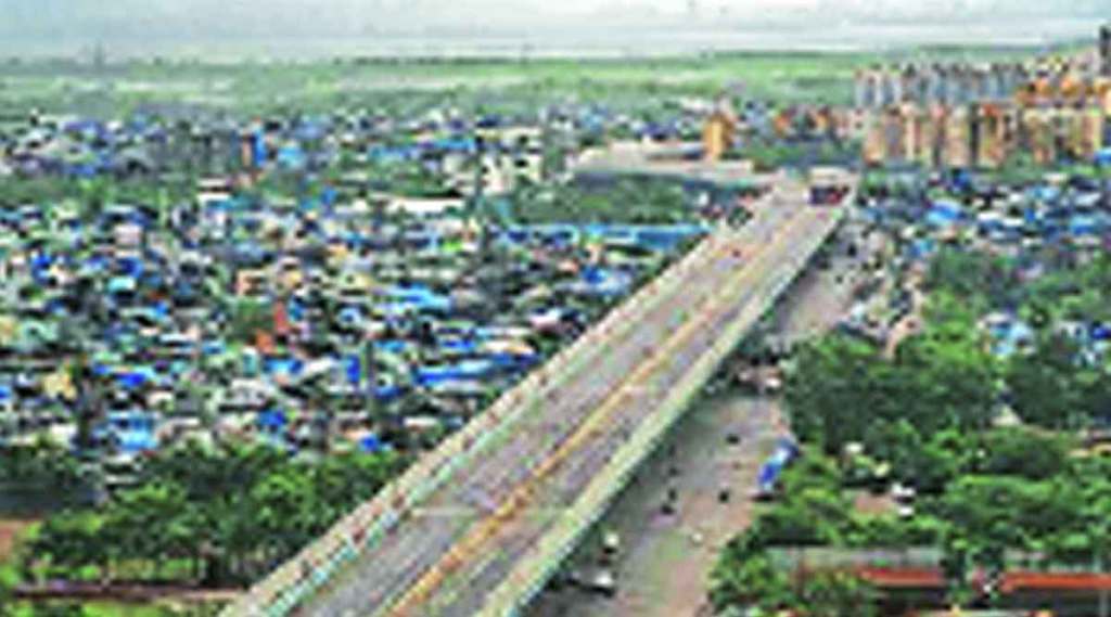 बंदी झुगारून घाटकोपर-मानखुर्द उड्डाणपुलावर दुचाकींचा संचार