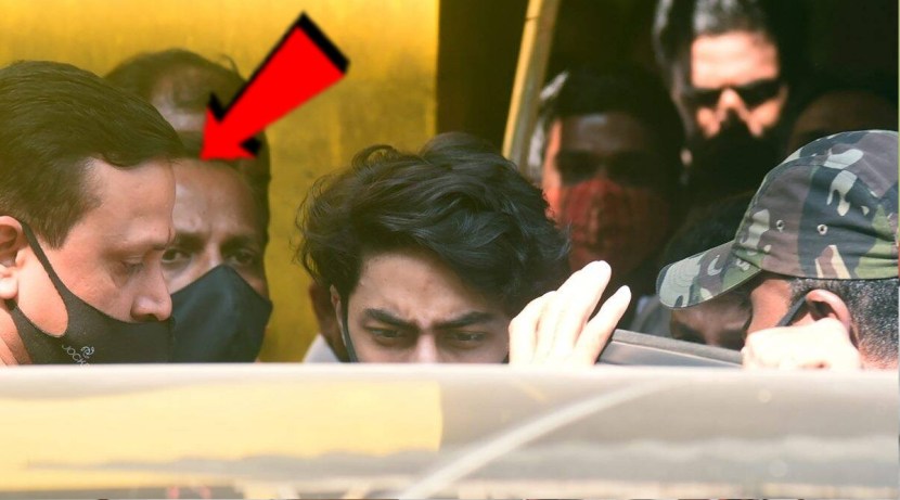 Shah Rukh Khan personal bodyguard Ravi Singh Salary interesting Facts Information and Bond With King Khan