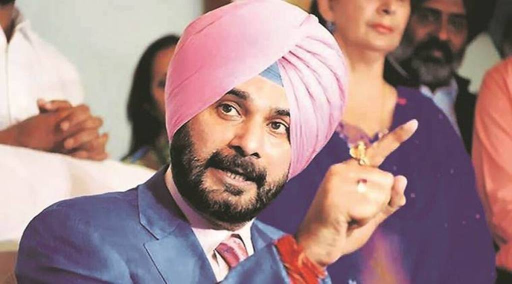 पंजाब काँग्रेसमध्ये पुन्हा एकदा जुंपली, नवज्योत सिंग सिद्धू आणि मनीष तिवारींकडून घरचा आहेर, म्हणाले…