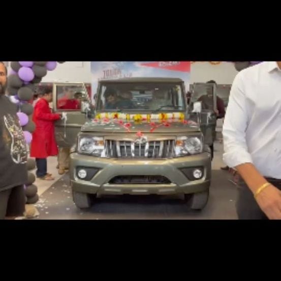 हार्दिकने दिवाळीत नवी कार खरेदी केली आहे.