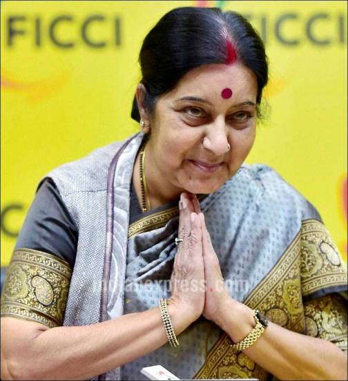 सुषमा स्वराज यांनी अटलबिहारी वाजपेयी यांच्या नेतृत्वाखालील सर्व सरकारांमध्ये मंत्री म्हणून काम केले आणि विविध खात्यांची जबाबदारी सांभाळली.