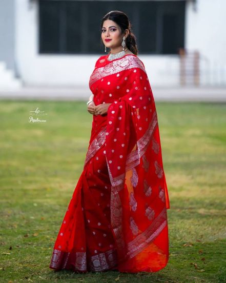 Dhanashri Kadgaonkar Transformation Fat To Fit Photos