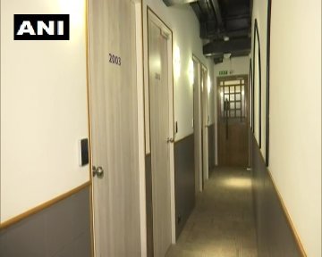 रेल्वे प्रवाशांव्यतिरिक्त, इतर सामान्य लोक देखील तुलनेने स्वस्त दरात येथे राहू शकतात आणि येथे देऊ केलेल्या आधुनिक सुविधांचा लाभ घेऊ शकतात.(फोटो/ANI)