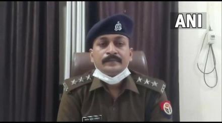 Man Spitting While Making Rotis Arrested Ghaziabad police Man Spitting While Making Rotis Arrested Ghaziabad police