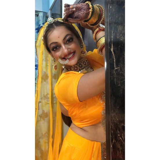 Manasi Naik Kharera