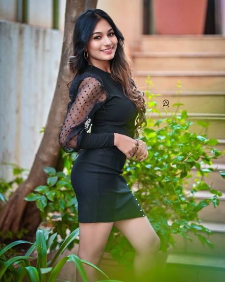 Purva Shinde Hot Photos