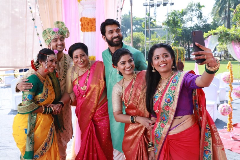 Sajiri Mau Shaunak Marriage Mulgi Zali Ho Photos