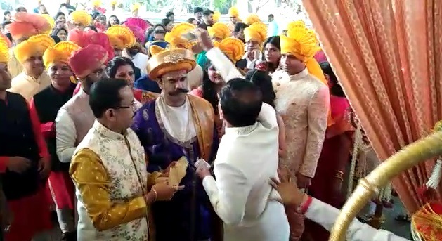 Sanjay Raut Daughter Wedding