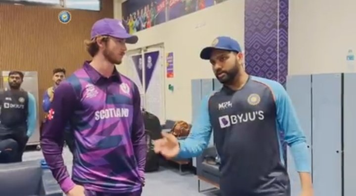 Scotland players visit Indian dressing room