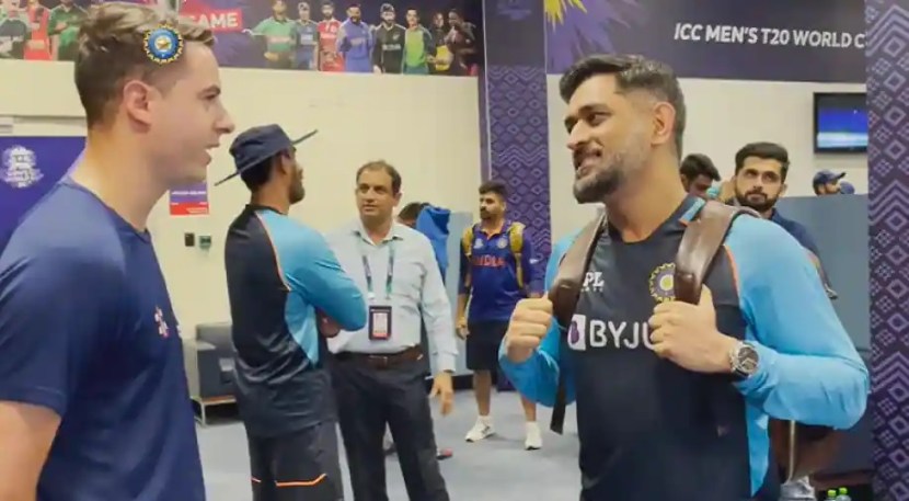 Scotland players visit Indian dressing room