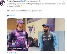 Scotland players visit Indian dressing room