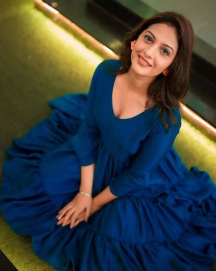 Tejashri Pradhan Style Photos