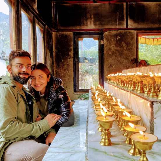 Virat Kohli Anushka Sharma Love Story Romantic Photos